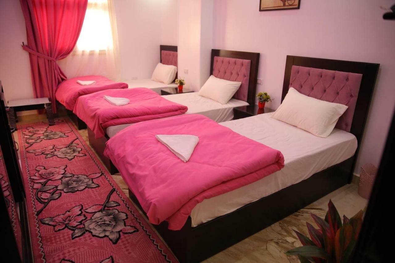 Queen Pyramids View Inn Kafrat al Jabal Luaran gambar